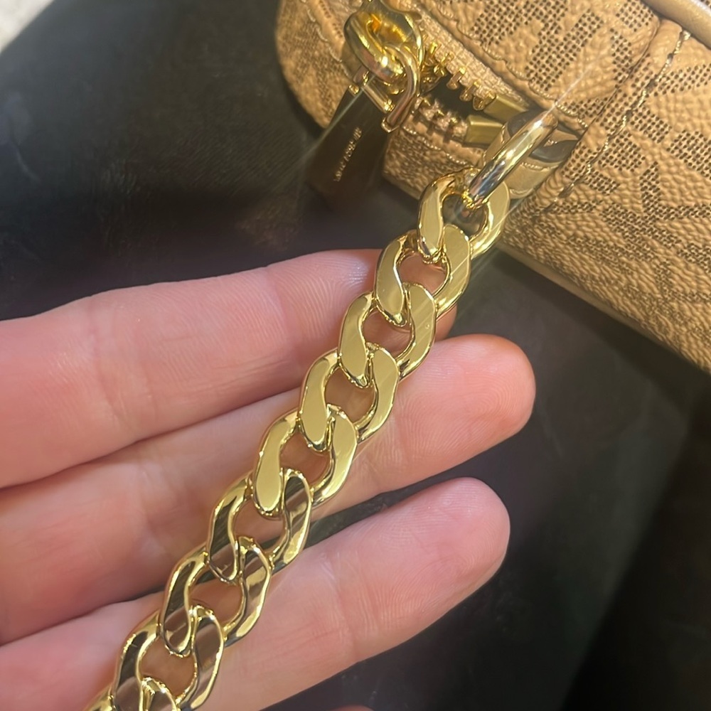 Michael Kors Jet Set Large East West Crossbody - Picture 3 of 5